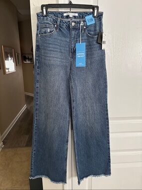 NWT! CELEBRITY PINK WIDE LEG PEBBLE DENIM